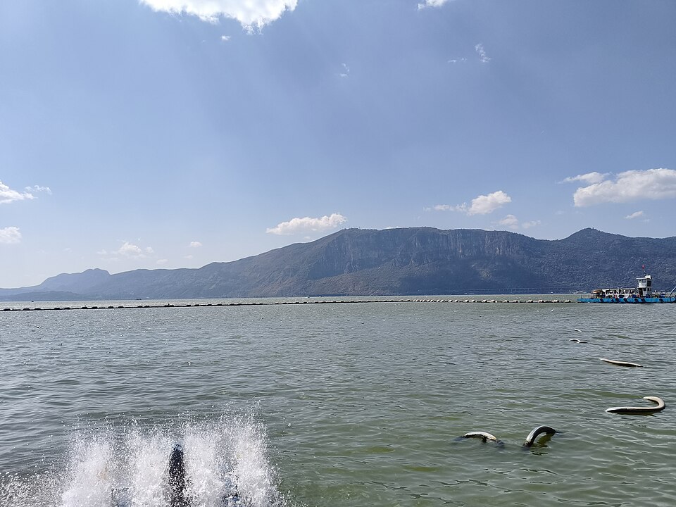 Dianchi Lake and the Western Hills, Kunming
