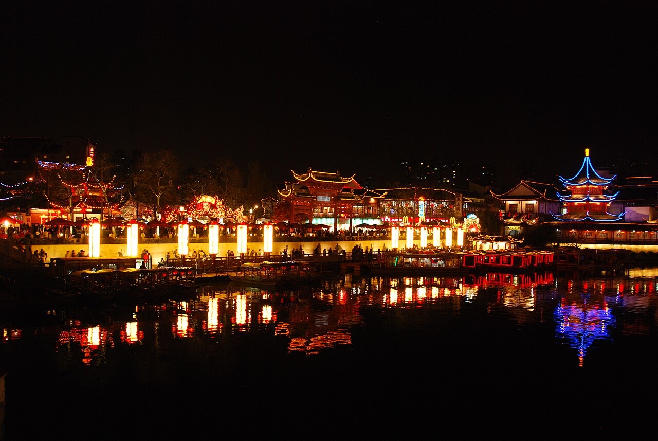 The lantern-lit Confucius Temple on the Qinhuai River, Nanjing