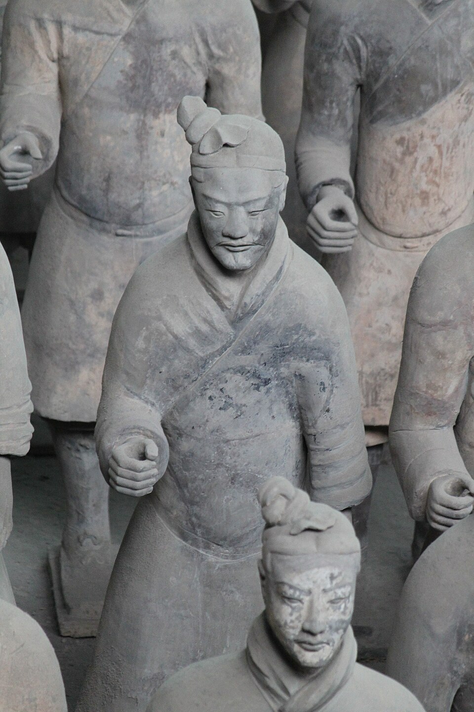 Ranks of terracotta warriors standing in Pit 1 at Xi'an