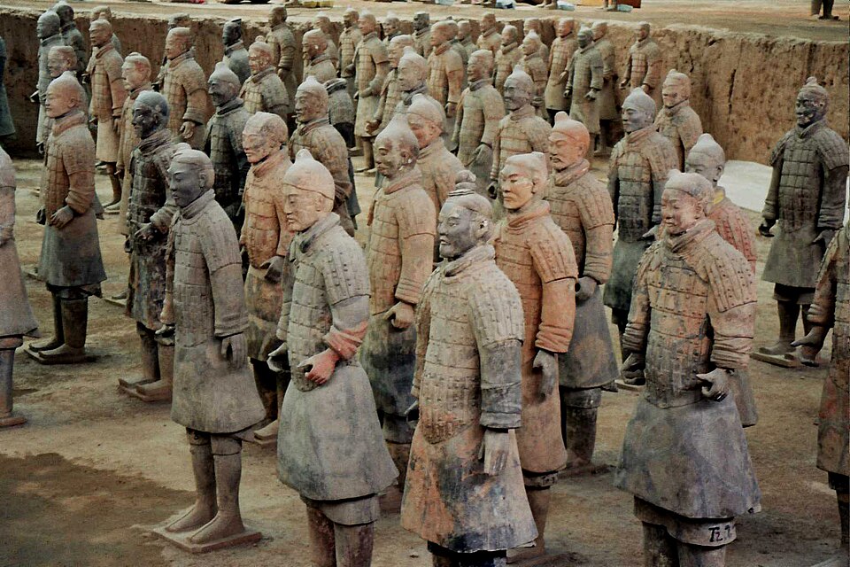 Ranks of terracotta warriors in the pit at Xi’an