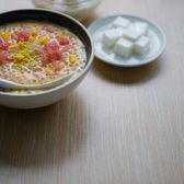 A bowl of mango sago pomelo tong sui, a chilled Cantonese dessert soup