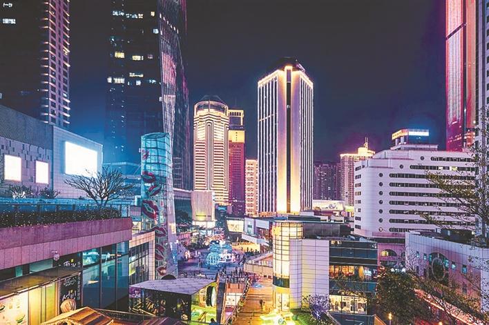 Huaqiangbei after dark — the largest electronics market in the world. Photo: ShiyuZW / CC BY-SA 4.0