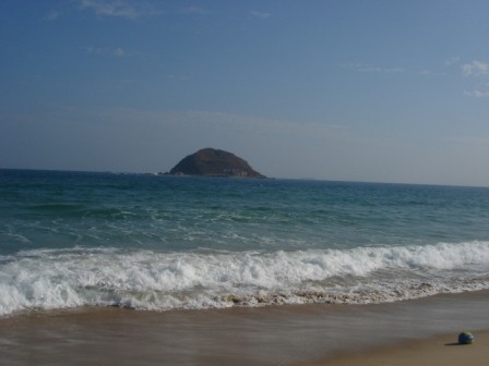 Xichong beach, one of the best in Shenzhen. Photo: Clestur / Public domain